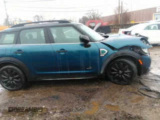 2022 MINI Countryman Cooper S with VIN WMZ83BR06N3N39575, listed as a IAAI auction lot 41477701 with 33,435 mi miles and . Bid and sale history available at DreamBid. Image 13.