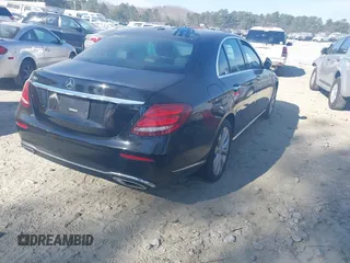 2017 Mercedes-Benz E-Class E 300 Luxury with VIN WDDZF4JB8HA098512, listed as a IAAI auction lot 41680421 with 62,334 mi miles. Bid and sale history available at carsss.com. Image 4.
