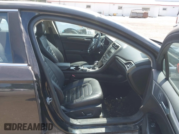 2016 Ford Fusion SE with VIN 3FA6P0HD8GR380945, listed as a IAAI auction lot 42626820 with 112,497 mi miles and . Bid and sale history available at DreamBid. Image 5.