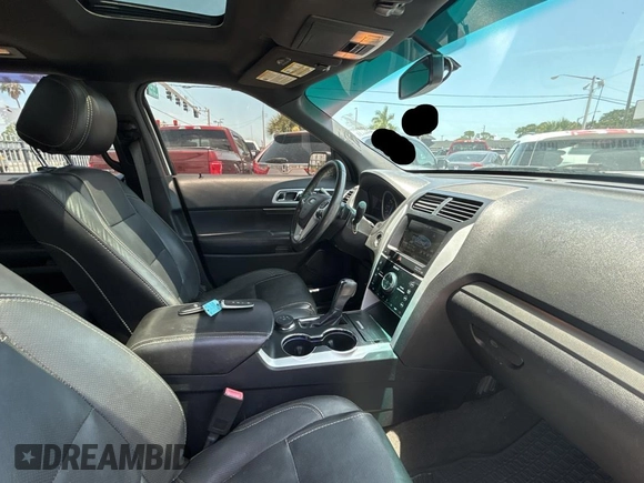 2014 Ford Explorer Sport with VIN 1FM5K8GT9EGC55433, listed as a Copart auction lot 61199495 with 96,843 mi miles and Clean title. Bid and sale history available at DreamBid. Image 5.