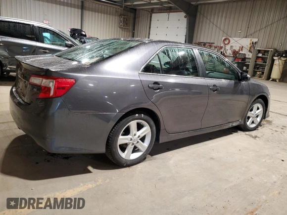 2014 Toyota Camry L with VIN 4T1BF1FK0EU325796, listed as a Copart auction lot 56192885 with 104,627 mi miles and Clean Title. Bid and sale history available at DreamBid. Image 3.
