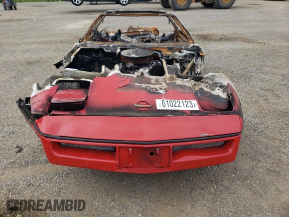 1985 Chevrolet Corvette with VIN 1G1YY0785F5103913, listed as a Copart auction lot 61049734 with 0 mi miles and Non Repairable. Bid and sale history available at carsss.com. Image 5.