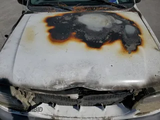 1999 Ford Explorer XL z VIN 1FMZU34XXXUB28975, wystawiony jako Copart lot #46269415 z przebiegiem 288 031 mil mil oraz Szkoda całkowita • Salvage title. Historia ofert i sprzedaży dostępna na DreamBid. Obrazek 13.