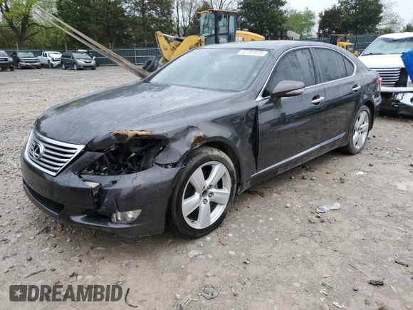 2010 Lexus LS 460 z VIN JTHBL5EFXA5096717, wystawiony jako Copart lot #52701975 z przebiegiem 166 392 mil mil oraz Szkoda całkowita • Salvage title. Historia ofert i sprzedaży dostępna na DreamBid. Obrazek 1.