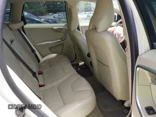 2013 Volvo XC60 3.2L z VIN YV4952DL7D2429586, wystawiony jako IAAI lot #42299502 z przebiegiem 101 249 mil mil oraz . Historia ofert i sprzedaży dostępna na DreamBid. Obrazek 8.