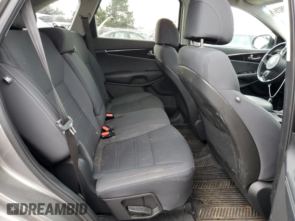 2017 Kia Sorento LX with VIN 5XYPG4A30HG192424, listed as a Copart auction lot 46700925 with 86,244 mi miles and Clean Title. Bid and sale history available at carsss.com. Image 11.