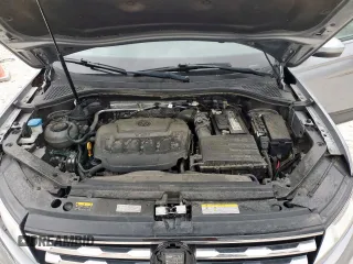 2021 Volkswagen Tiguan S with VIN 3VV1B7AX0MM033300, listed as a Copart auction lot 57270715 with 70,125 mi miles and Salvage title. Bid and sale history available at DreamBid. Image 12.