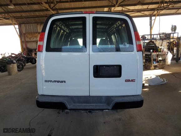 2006 GMC Savana Cargo Van with VIN 1GTGG25U461165716, listed as a Copart auction lot 86344194 with 115,966 mi miles and Salvage Title. Bid and sale history available at carsss.com. Image 6.