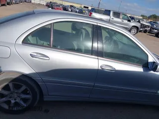2007 Mercedes-Benz C 280 Luxury с VIN WDBRF92H67F898381, выставлен на аукционе IAAI как лот 41802139 с пробегом 147 866 миль миль и . История ставок и продаж доступна на DreamBid. Изображение 13.
