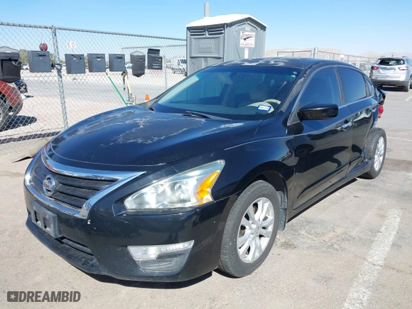 2014 Nissan Altima 2.5 S with VIN 1N4AL3AP3EC281716, listed as a IAAI auction lot 40462012 with 110,851 mi miles. Bid and sale history available at carsss.com. Image 17.