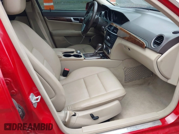 2014 Mercedes-Benz C 250 Sport with VIN WDDGF4HB1EA945105, listed as a IAAI auction lot 42001518 with 84,941 mi miles and . Bid and sale history available at carsss.com. Image 5.