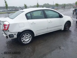2012 Nissan Sentra SR z VIN 3N1AB6AP7CL622201, wystawiony jako IAAI lot #42336639 z przebiegiem 143 311 mil mil oraz . Historia ofert i sprzedaży dostępna na DreamBid. Obrazek 4.