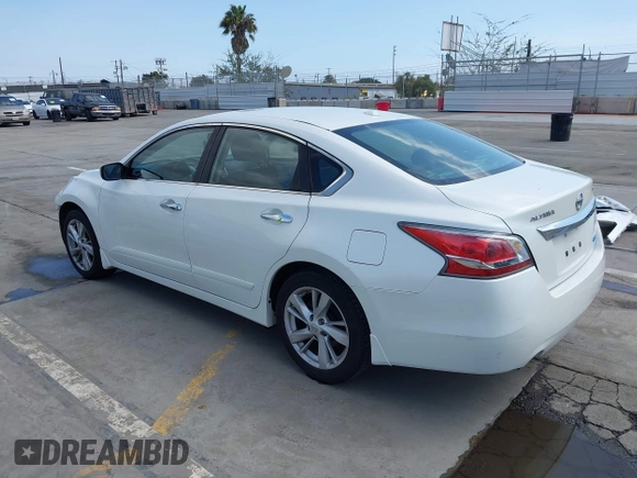 2014 Nissan Altima 2.5 S with VIN 1N4AL3AP7EC274865, listed as a IAAI auction lot 41916052 with 113,687 mi miles. Bid and sale history available at carsss.com. Image 3.