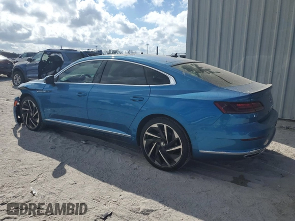 2023 Volkswagen Arteon SEL Premium R-Line z VIN WVWTR7AN5PE014611, wystawiony jako Copart lot #43589095 z przebiegiem 12 517 mil mil oraz Szkoda całkowita • Salvage title. Historia ofert i sprzedaży dostępna na DreamBid. Obrazek 2.