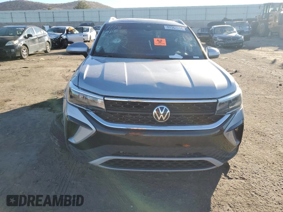 2023 Volkswagen Taos SE z VIN 3VVNX7B21PM308277, wystawiony jako Copart lot #82367714 z przebiegiem Nie podano mil oraz Nie do naprawy • Non repairable. Historia ofert i sprzedaży dostępna na DreamBid. Obrazek 5.