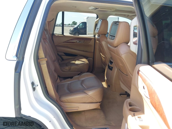2016 Cadillac Escalade Platinum with VIN 1GYS3DKJ0GR421326, listed as a IAAI auction lot 41895557 with 78,398 mi miles. Bid and sale history available at carsss.com. Image 8.