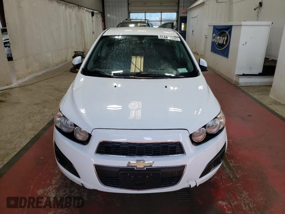 2015 Chevrolet Sonic LS with VIN 1G1JA6SH7F4133694, listed as a Copart auction lot 48119295 with 150,367 mi miles and Clean title. Bid and sale history available at DreamBid. Image 5.
