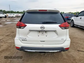 2020 Nissan Rogue SV z VIN 5N1AT2MT9LC721766, wystawiony jako Copart lot #57967835 z przebiegiem 34 023 mil mil oraz Szkoda całkowita • Salvage title. Historia ofert i sprzedaży dostępna na DreamBid. Obrazek 6.