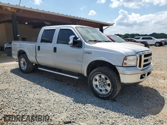 2005 Ford F-250 XL with VIN 1FTSW21P05EB33978, listed as a Copart auction lot 55105045 with 129,863 mi miles and Clean Title. Bid and sale history available at DreamBid. Image 4.