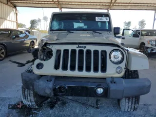 2018 Jeep Wrangler JK Unlimited Sahara with VIN 1C4BJWEGXJL889159, listed as a Copart auction lot 76523774 with 77,528 mi miles and Salvage Title. Bid and sale history available at carsss.com. Image 5.