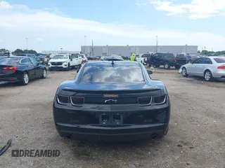 2012 Chevrolet Camaro 2LS с VIN 2G1FA1E3XC9210303, выставлен на аукционе IAAI как лот 42090423 с пробегом 122 586 миль миль и . История ставок и продаж доступна на DreamBid. Изображение 16.