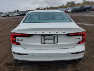 2021 Volvo S60 Momentum with VIN 7JRA22TK8MG102989, listed as a Copart auction lot 75139253 with 3,705 mi miles. Bid and sale history available at carsss.com. Image 6.