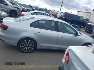 2014 Volkswagen Jetta GLI Edition 30 с VIN 3VW4S7AJ2EM214517, выставлен на аукционе IAAI как лот 41662860 с пробегом 185 783 миль миль и . История ставок и продаж доступна на DreamBid. Изображение 13.