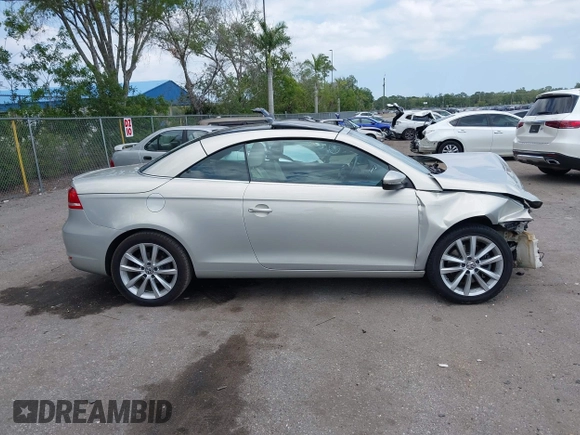 2012 Volkswagen Eos Komfort with VIN WVWBW7AHXCV006075, listed as a IAAI auction lot 42054520 with 104,037 mi miles and . Bid and sale history available at DreamBid. Image 12.