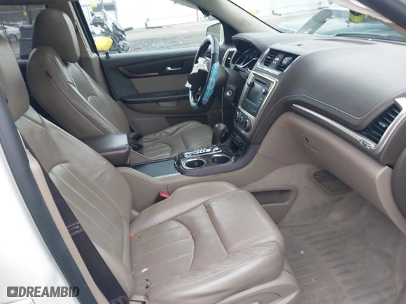 2014 GMC Acadia Denali with VIN 1GKKVTKD2EJ271871, listed as a IAAI auction lot 41699704 with 177,496 mi miles. Bid and sale history available at carsss.com. Image 5.