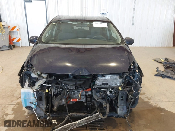 2015 Toyota Prius Four with VIN JTDKN3DU0F0460485, listed as a IAAI auction lot 42019819 with 61,200 mi miles. Bid and sale history available at carsss.com. Image 13.