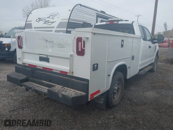 2020 Ford F-350 with VIN 1FT7X3B65LEE21801, listed as a IAAI auction lot 41972447 with Not Provided miles and . Bid and sale history available at DreamBid. Image 4.