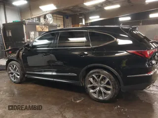2024 Acura MDX w/Technology Package with VIN 5J8YE1H41RL010101, listed as a IAAI auction lot 41510582 with 14,752 mi miles. Bid and sale history available at carsss.com. Image 15.