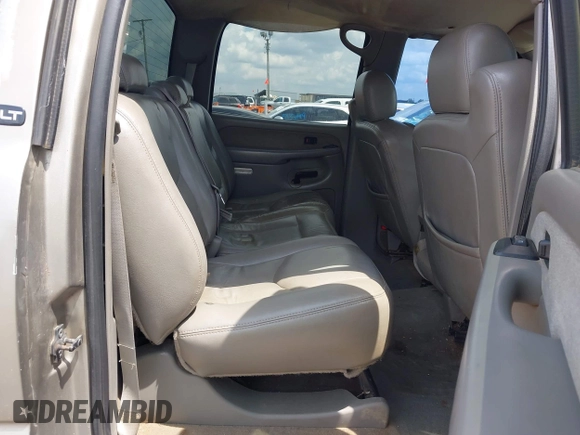 2003 GMC Sierra 1500HD SLT z VIN 1GTGK13U93F108499, wystawiony jako IAAI lot #42149012 z przebiegiem 296 775 mil mil oraz . Historia ofert i sprzedaży dostępna na DreamBid. Obrazek 8.