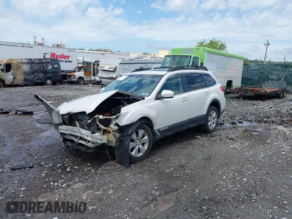 2010 Subaru Outback Limited Power Moon z VIN 4S4BRBKCXA3327826, wystawiony jako IAAI lot #42286612 z przebiegiem 275 294 mil mil oraz . Historia ofert i sprzedaży dostępna na DreamBid. Obrazek 18.
