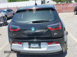 2015 BMW i3 с VIN WBY1Z4C50FV500971, выставлен на аукционе IAAI как лот 42328538 с пробегом 47 809 миль миль и . История ставок и продаж доступна на DreamBid. Изображение 17.