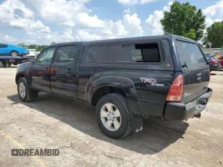 2005 Toyota Tacoma with VIN 5TEMU52N55Z018383, listed as a Copart auction lot 61807995 with 352,755 mi miles and Salvage title. Bid and sale history available at DreamBid. Image 2.