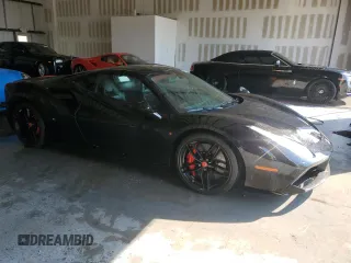 2017 Ferrari 488 z VIN ZFF79ALA1H0227399, wystawiony jako Copart lot #74447644 z przebiegiem Nie podano mil oraz Szkody całkowita. Historia ofert i sprzedaży dostępna na DreamBid. Obrazek 4.