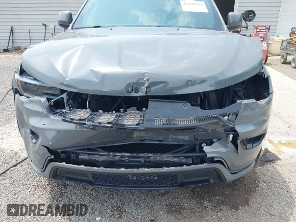 2020 Jeep Grand Cherokee North с VIN 1C4RJFAG4LC397993, выставлен на аукционе IAAI как лот 42390213 с пробегом 51 236 миль миль и . История ставок и продаж доступна на DreamBid. Изображение 6.