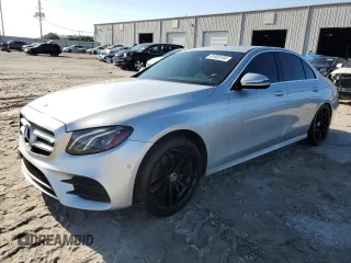 2019 Mercedes-Benz E 300 with VIN WDDZF4JB8KA489019, listed as a Copart auction lot 61550154 with 132,301 mi miles and Non repairable. Bid and sale history available at DreamBid. Image 1.