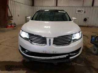 2016 Lincoln MKX Reserve z VIN 2LMTJ8LR2GBL52072, wystawiony jako Copart lot #55481815 z przebiegiem 121 792 mil mil oraz Czysty tytuł • Clean title. Historia ofert i sprzedaży dostępna na DreamBid. Obrazek 5.