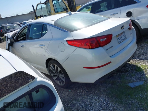 2015 Kia Optima SX Turbo with VIN 5XXGR4A67FG517902, listed as a IAAI auction lot 41629985 with 1 mi miles. Bid and sale history available at carsss.com. Image 3.