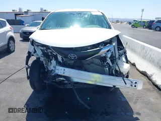 2022 Toyota Sienna LE с VIN 5TDKSKFC3NS070984, выставлен на аукционе IAAI как лот 41951686 с пробегом 10 846 миль миль и . История ставок и продаж доступна на DreamBid. Изображение 6.