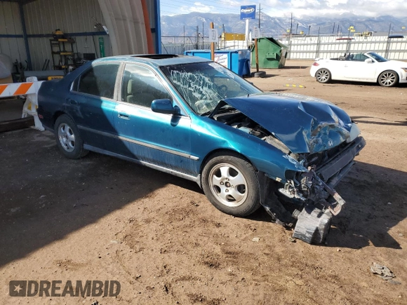 1995 Honda Accord LX with VIN 1HGCD5639SA060941, listed as a Copart auction lot 47767745 with 247,337 mi miles and Salvage Title. Bid and sale history available at DreamBid. Image 4.