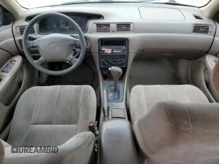 2001 Toyota Camry CE z VIN JT2BG22KX10564294, wystawiony jako Copart lot #53317505 z przebiegiem 227 358 mil mil oraz Szkoda całkowita • Salvage title. Historia ofert i sprzedaży dostępna na DreamBid. Obrazek 8.