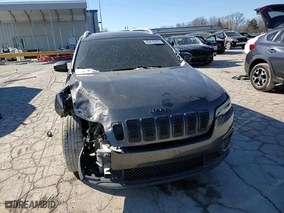 2019 Jeep Cherokee Latitude Plus with VIN 1C4PJLLB9KD184201, listed as a Copart auction lot 45870835 with 112,713 mi miles and Salvage Title. Bid and sale history available at carsss.com. Image 14.