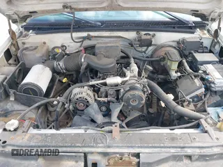 1998 Chevrolet Silverado 1500 with VIN 1GCEC19M7WE151745, listed as a IAAI auction lot 42161857 with 203,640 mi miles and . Bid and sale history available at DreamBid. Image 10.