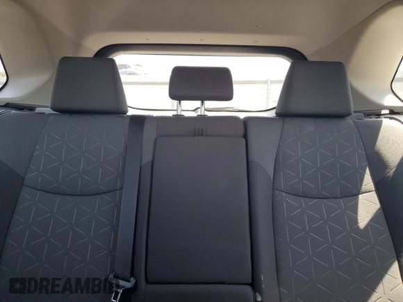 2020 Toyota RAV4 XLE with VIN 2T3P1RFV1LW096482, listed as a Copart auction lot 61797065 with 47,406 mi miles and Salvage title. Bid and sale history available at DreamBid. Image 10.