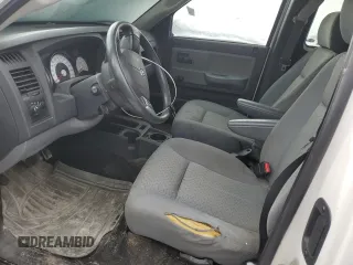 2008 Dodge Dakota z VIN 1D3HW22K18S638485, wystawiony jako Copart lot #86774214 z przebiegiem 189 304 mil mil oraz Szkoda całkowita • Salvage title. Historia ofert i sprzedaży dostępna na DreamBid. Obrazek 7.