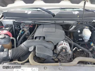 2009 Chevrolet Silverado 1500 LS with VIN 3GCEC13CX9G196238, listed as a IAAI auction lot 41690264 with 258,392 mi miles. Bid and sale history available at carsss.com. Image 10.