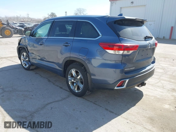 2018 Toyota Highlander Limited with VIN 5TDDZRFH1JS828615, listed as a IAAI auction lot 41796438 with 186,302 mi miles and . Bid and sale history available at DreamBid. Image 3.